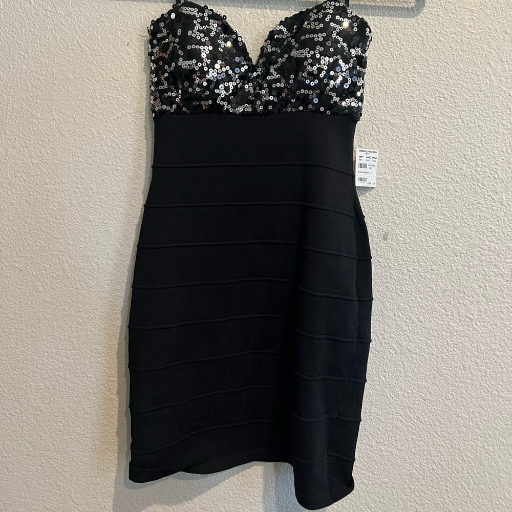 Frederick’s‎ of Hollywood strapless dress